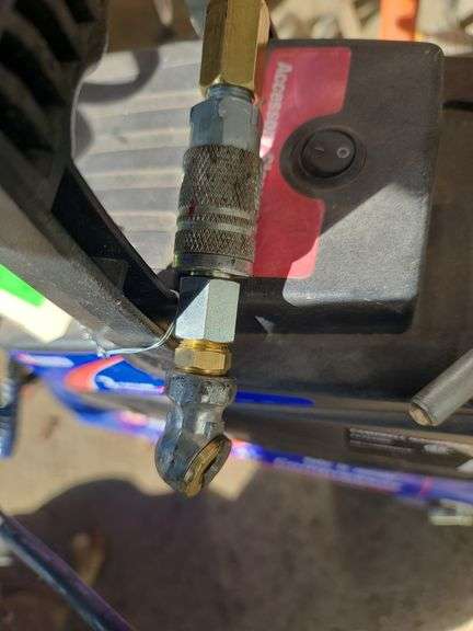 Campbell Hausfield 2Gallon Air Compressor (Works)