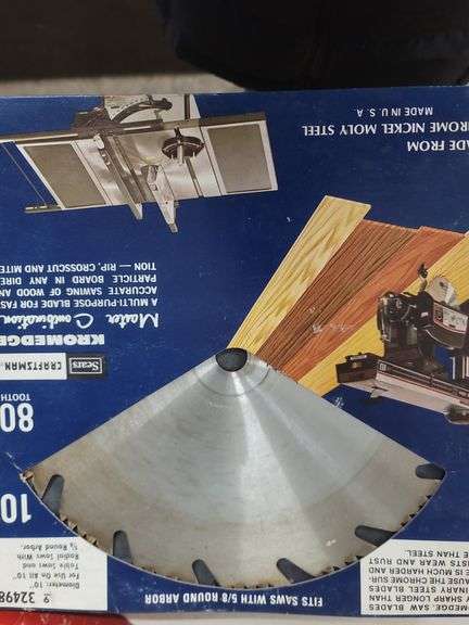 Saw Blades & Molding Head .(Approximately 11 Pieces)