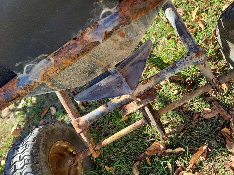 Agri-Fab Pull Behind Spreader