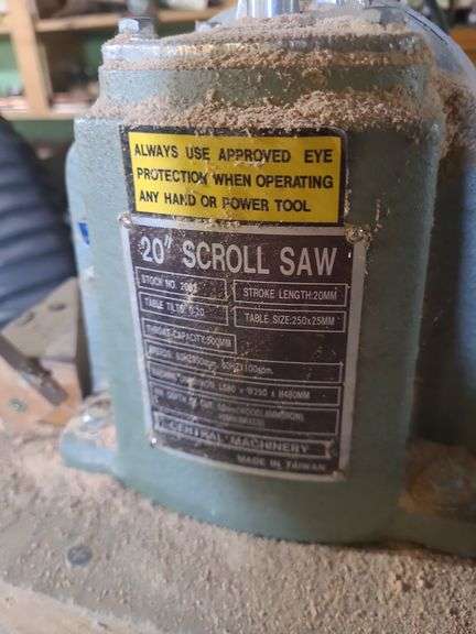 Mounted Central Machinery 20" Scroll Saw (Works)