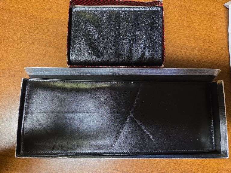 2 New Men's Wallets