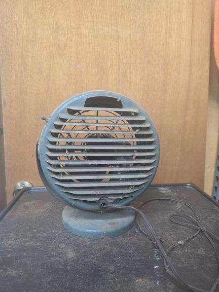 VIntage Dominion Portable Electric Fan
