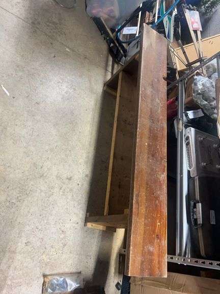 WOODEN BENCH APPROXIMATELY 6’
