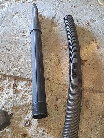 16 Gallon Shop Vac With Hose And Attachment