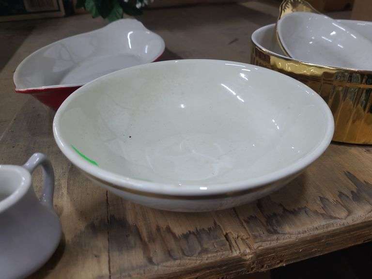 2 Hall Dishes, And 3 Creamers,