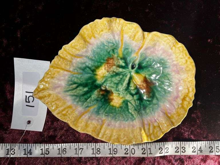 Etruscan Majolica Leaf-Shaped Bowl