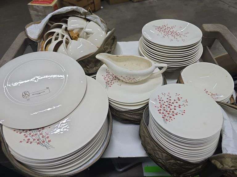 Vintage Edwin Knowles, Lacquer Blossom Dinnerware Set (Approx 90 Pcs)