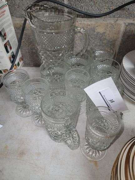 11 pc Possibly Anchor Hocking Diamond Cut Set