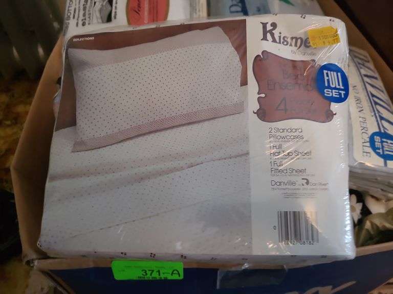 Approx. 40 Twin-Queen Sized Sheet Sets