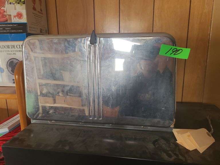 Vintage Metal Beauty Box