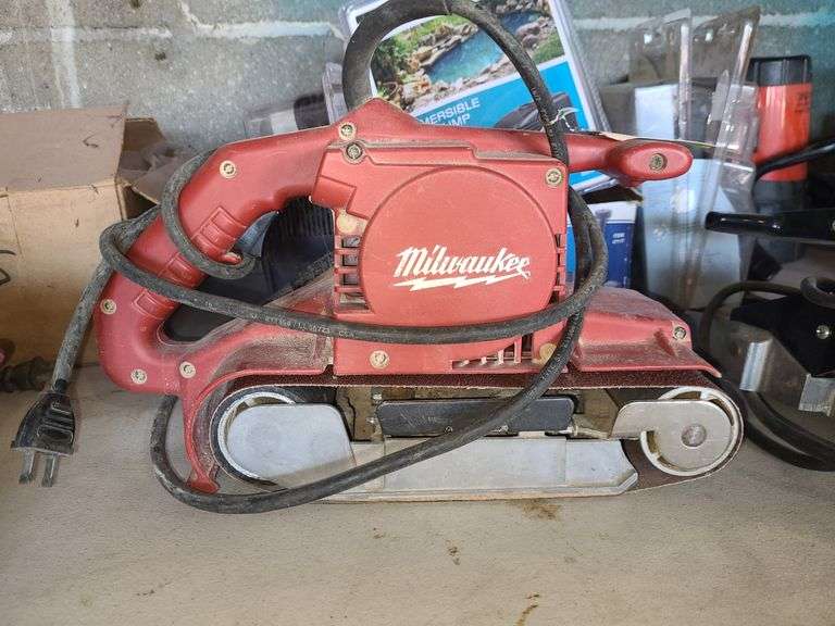 Milwaukee Belt Sander