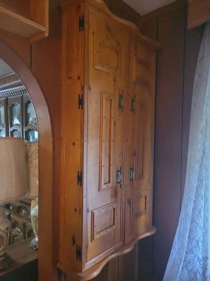 Mounted Wall Cabinet (Needs Removal)