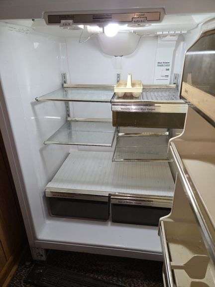 Montgomery Ward Refrigerator/ Freezer (Works)
