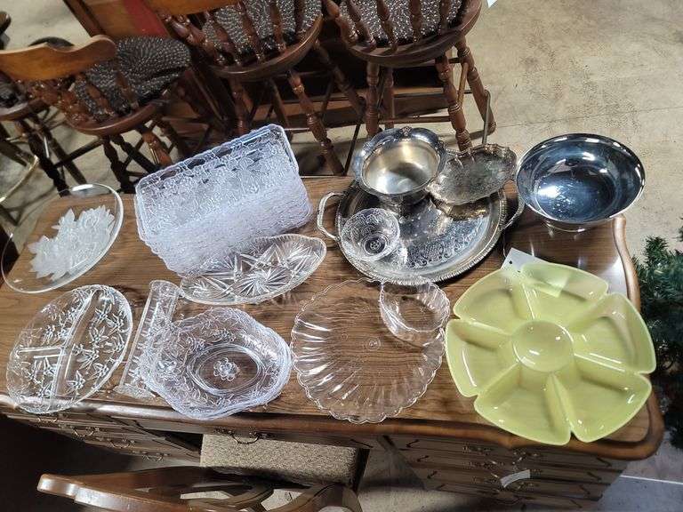Silver Plated Serving Set,Tray In Box , Plastic Party Serving Set