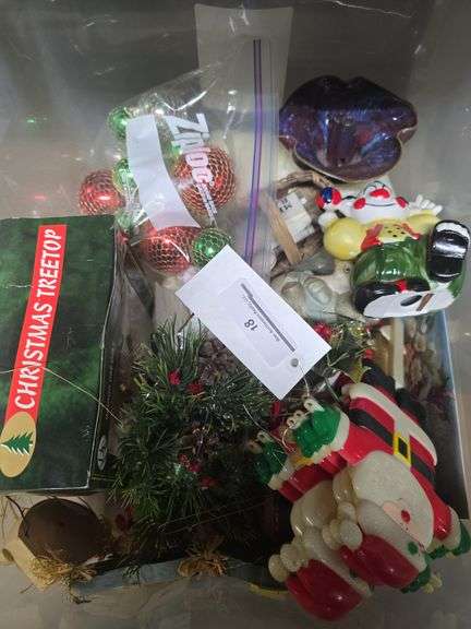 Assorted Holiday Decor