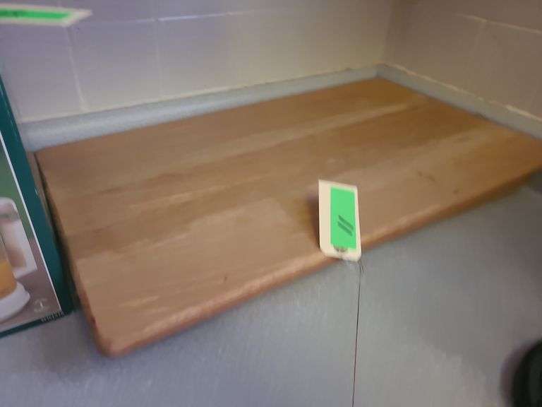 2 Wooden Cutting Boards