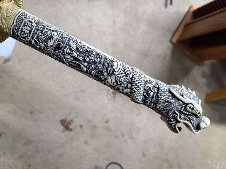 Open-Mouth Dragon Head Pommel Katana