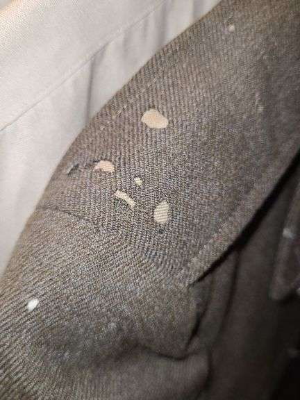 2 Army Uniforms Size 34 L, 2 Shirts Size 14½x32, And 4 Hats (Jackets Have Damage)