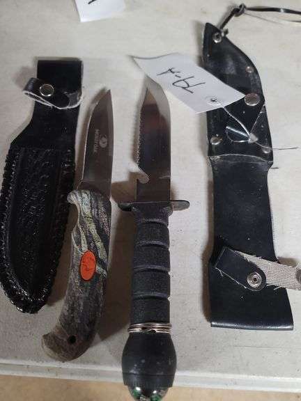 Vintage Survival Knife With Compass In Hilt , Mossy Oak Buck Knife