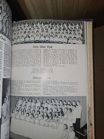 7 Vintage Year Books