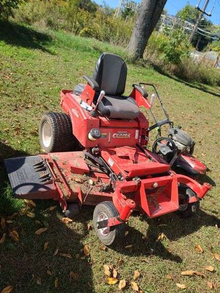 Country Clipper 60in Zero Turn, Runs, Drives and Cuts HRS 274