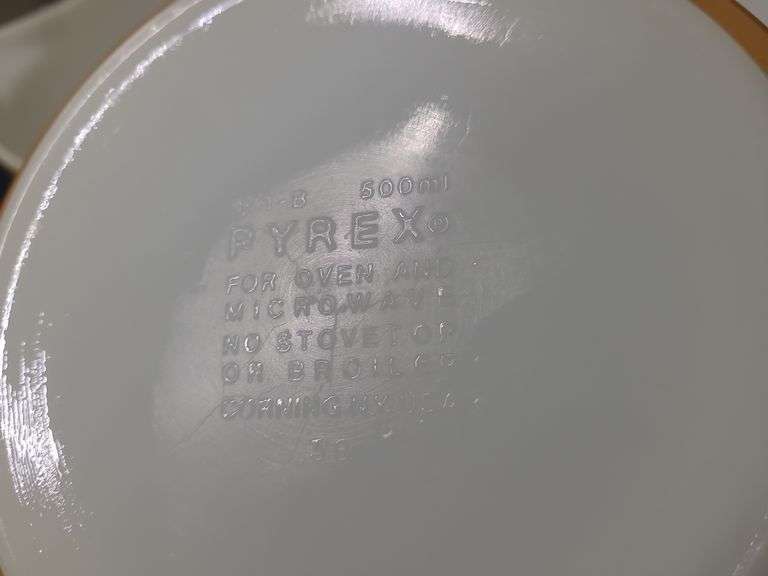 3 Vintage Pyrex Nesting Bowls