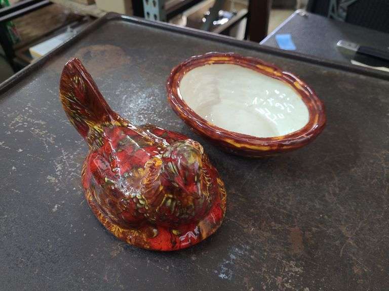 Vintage Hen On A Nest (Chipped)