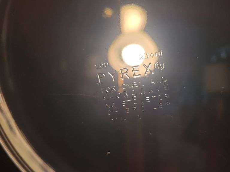 Pyrex Pie Dish And Box