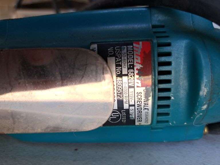 Plugs in drywall screwdriver