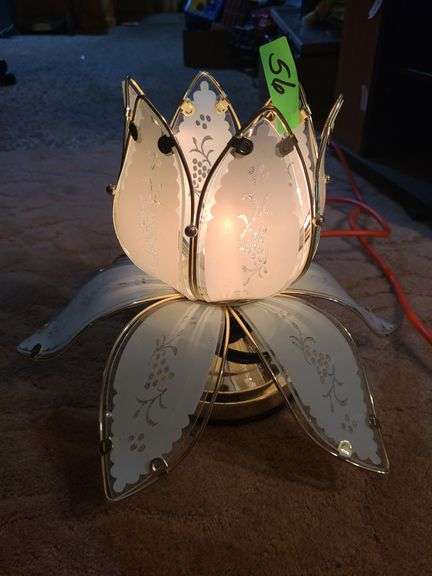 Glass Flower Lamp (Works)