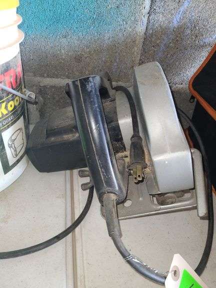 Black And Decker Circular Saw