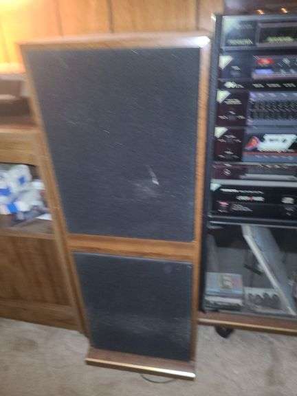 Soundesign Player/ Tuner/GEQ/Deck/CD Player With 2 Speakers