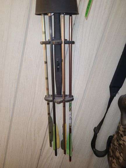Legend SL Crossbow With Simmons Scope, Box, And Arrows