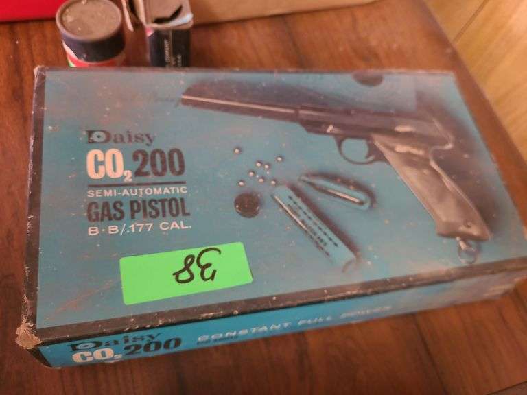 Daisy CO2200 Semi-Automatic BB Gas Pistol
