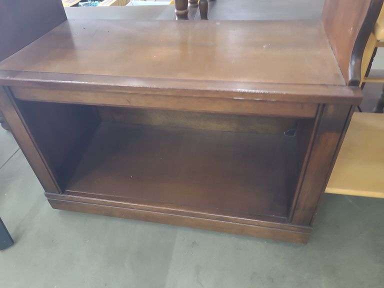 Wooden Storage Bench On Casters