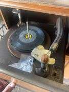 Tubed Zenith Record Player & Radio