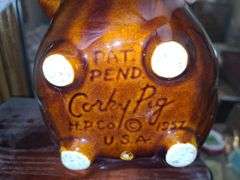 Vintage Hull "Corky Pig"