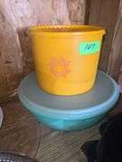 2 Pcs Vintage Tupperware