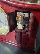 Musical Mantle Clock, No Batteries, Untested