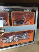 Maisto Harley-Davidson "Special Edition FLSTF Street Stalker" die-cast motorcycle set.