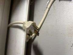 VINTAGE ROYAL TYPE TYPEWRITER