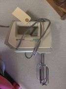 Black And Decker Hand Mixer