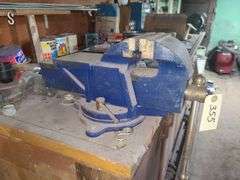 5" Vise (Needs Removal)