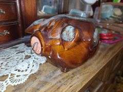 Vintage Hull "Corky Pig"