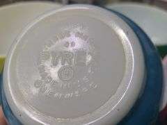 4 Pyrex Vintage Nesting Bowls