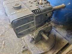 Briggs & Stratton 4 Cycle 8HP Horizontal Shaft Engine. Pulls Over, Not Running