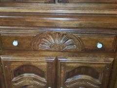 2 Pc. Wooden China Cabinet With Bubble Glass Doors & Glass Shelves (Come At 6: 30 For Pickup)