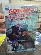 4 New Gotham Academy Comic Books
