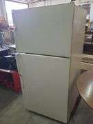 General Electric Refrigerator (Works)