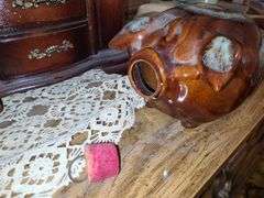 Vintage Hull "Corky Pig"